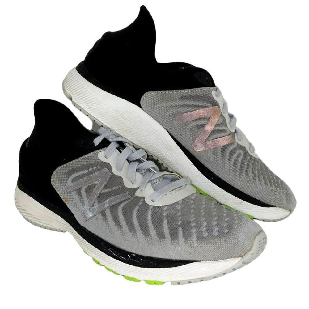 New Balance 860v11 Boys' Gray & Black Running Shoes - Size 6